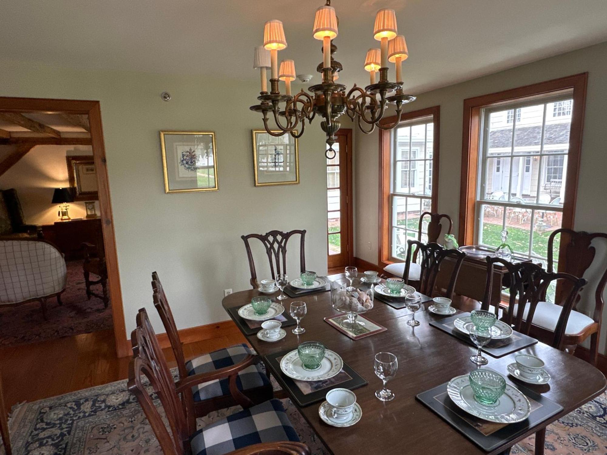 The 1708 House Bed and breakfast