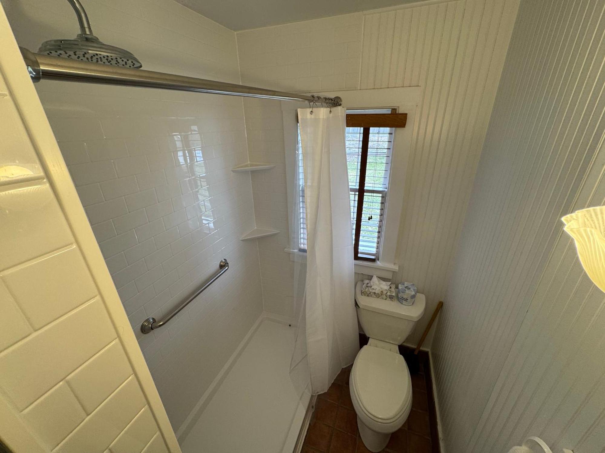 The 1708 House Bed and breakfast