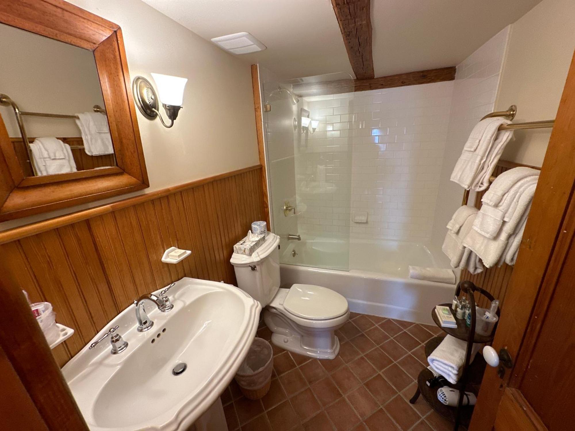 Bed & Breakfast The 1708 House